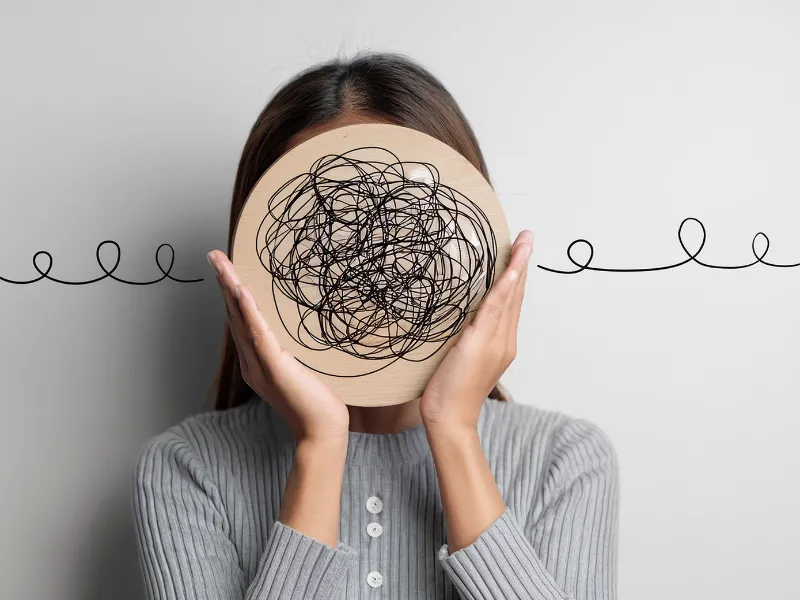 How to Be Mentally Strong: 9 Habits That Help You Handle Life Better 4 stop fighting your thought